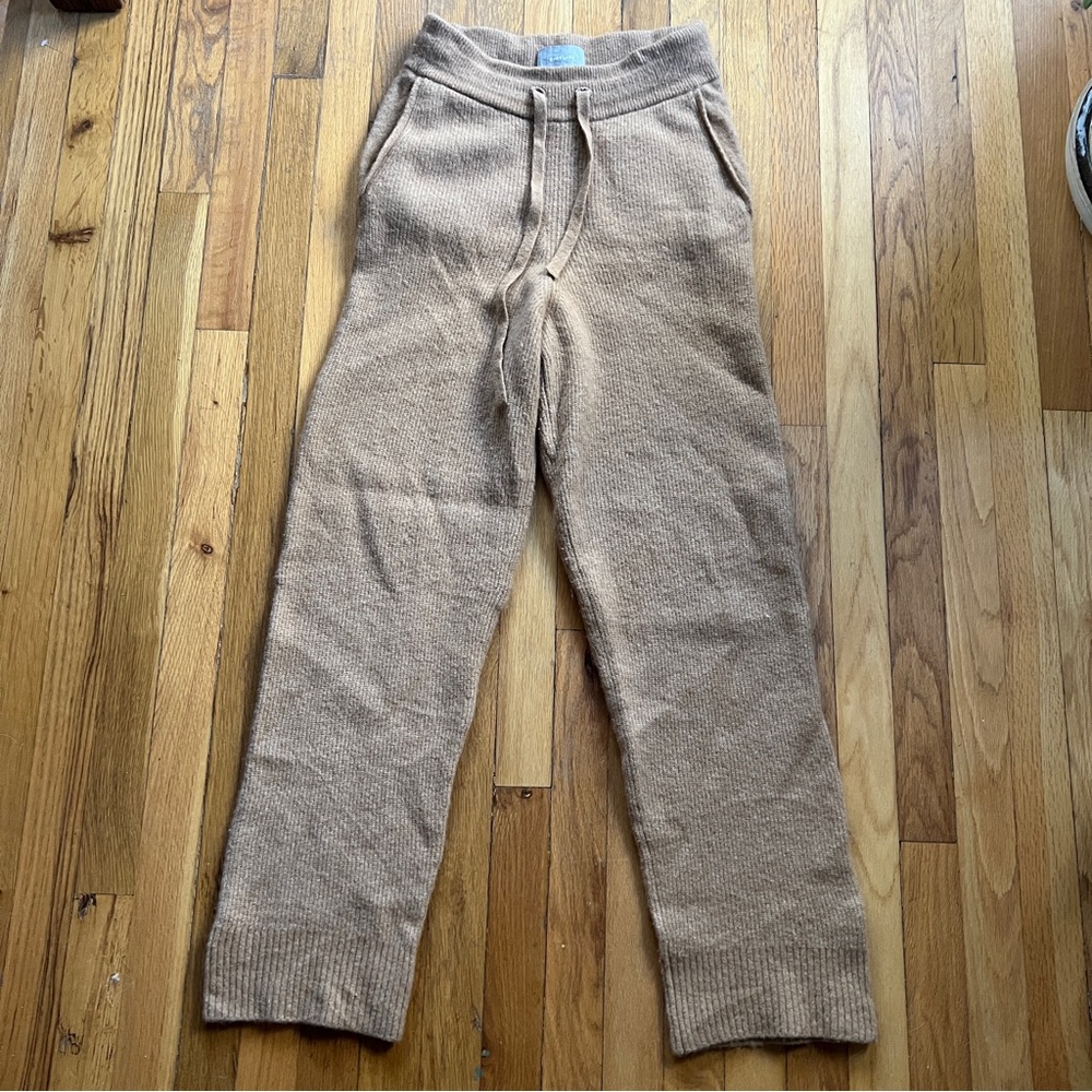 Everlane tan wool ribbed lounge pants